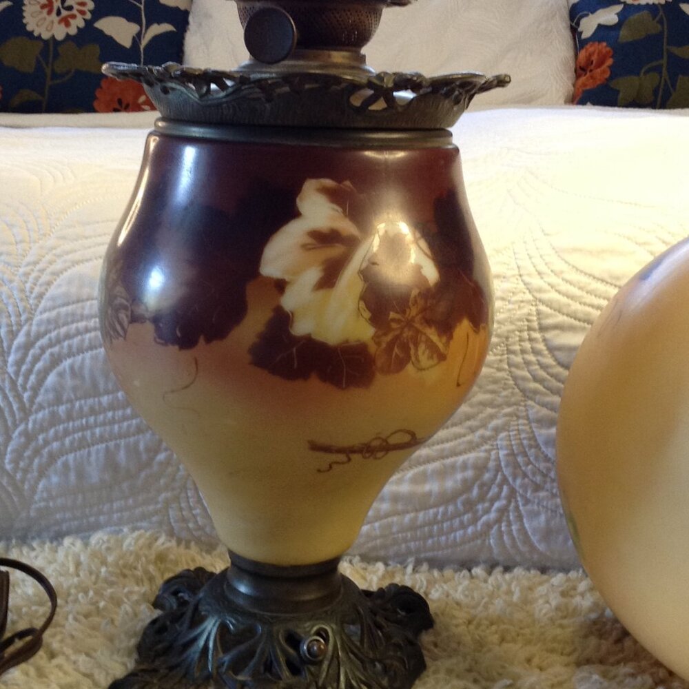 VTG Gone with the Wind Parlor Lamp Victorian Hand Painted Oil - Electric convers - Picture 4 of 10